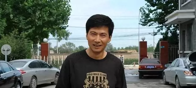 陆剑民凭《追风者》虞世清获斑彩螺奖，61岁首摘演技类奖项 | 细节速览