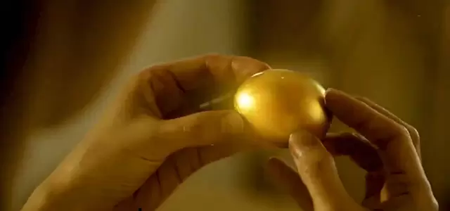 《金蛋》短片引爆社交平台，虚构超市购蛋幻觉事件引观众热议 | 细节速览