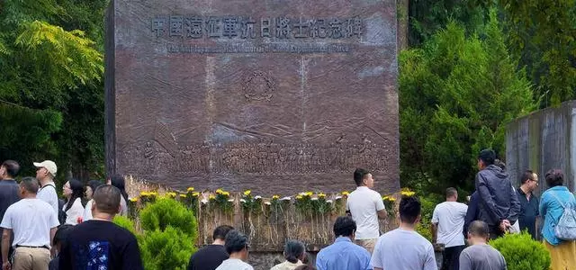 《ENEMY》民国篇“梨园双星”上线，13分钟短剧激活历史记忆中的家国叙事 | 资讯配图
