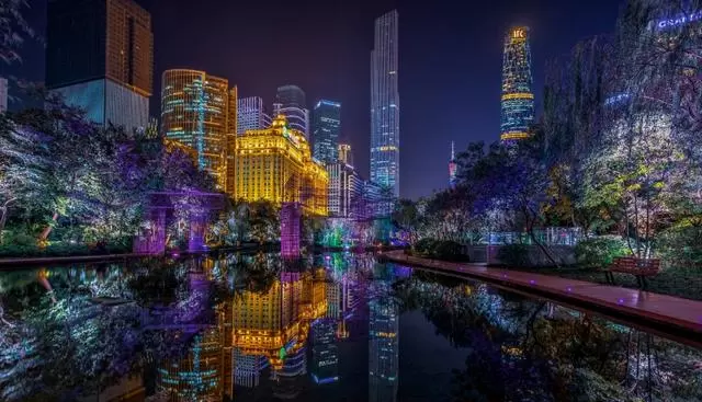 电影《门牙》广州取景实录：珠江小蛮腰成故事底色 | 资讯配图