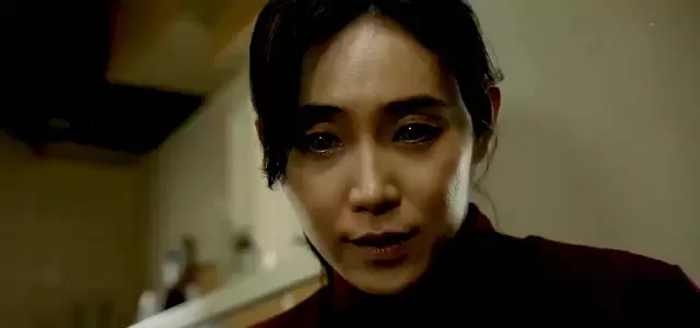 《金蛋》短片引爆社交平台，虚构超市购蛋幻觉事件引观众热议 | 情报图