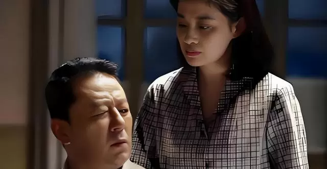江德福1974年为安诺安排入伍引爆全网重刷，《父母爱情》再成家庭政治学教科书 | 情报图