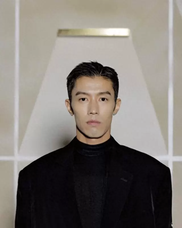 周游凭《野马分鬃》获平遥影帝，2024年携《风流一代》《狗阵》亮相戛纳 | 细节速览